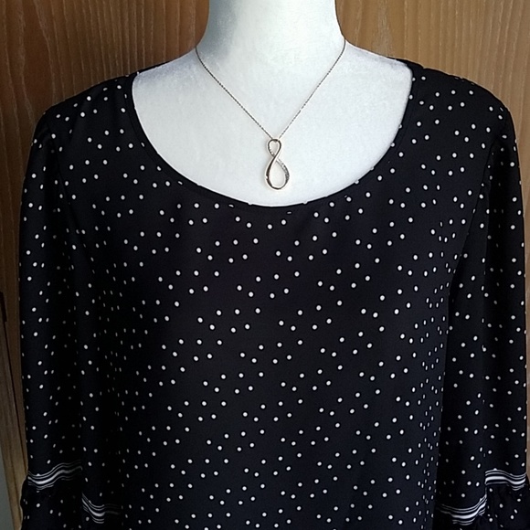 Max Studio blouse ruffle sleeve, NWT size L - Picture 2 of 6